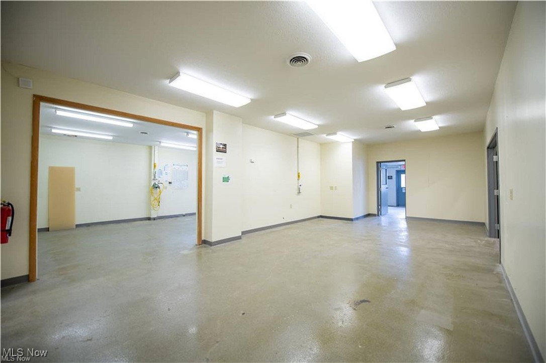 4043 Beck Avenue Louisville OH 44641