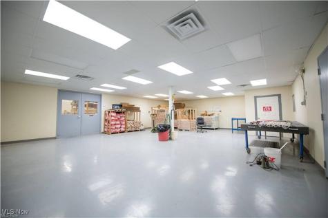 4043 Beck Avenue Louisville OH 44641