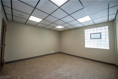 4043 Beck Avenue Louisville OH 44641