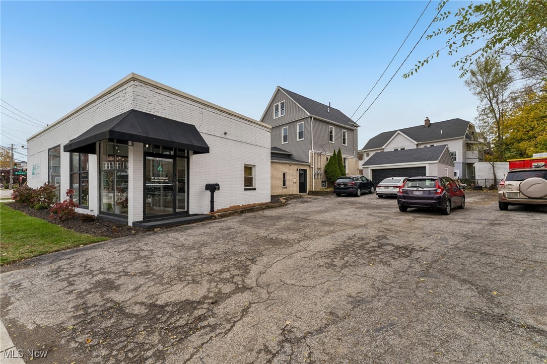 18215 Detroit Avenue Lakewood OH 44107