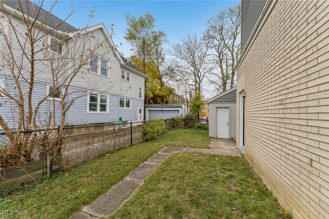 18215 Detroit Avenue Lakewood OH 44107