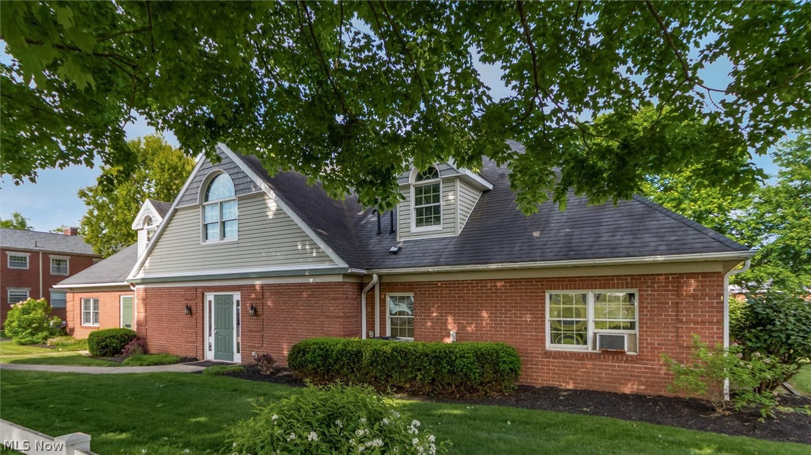 240 S 4th Street Coshocton OH 43812