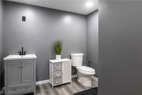 3849 E Lakeside Avenue Cleveland OH 44114