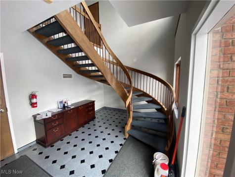 320 Orchardview Road Seven Hills OH 44131