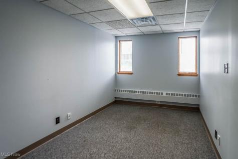 4974 Higbee Avenue NW Canton OH 44718