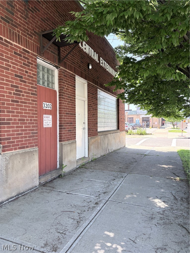 3202 St Clair Avenue NE Cleveland OH 44114