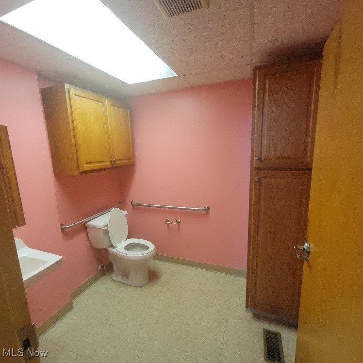 9815 Lorain Avenue Cleveland OH 44102