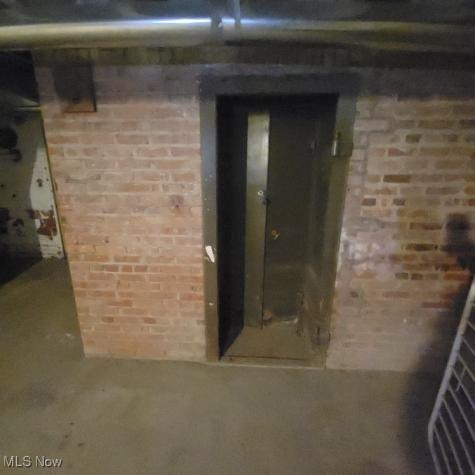 9815 Lorain Avenue Cleveland OH 44102