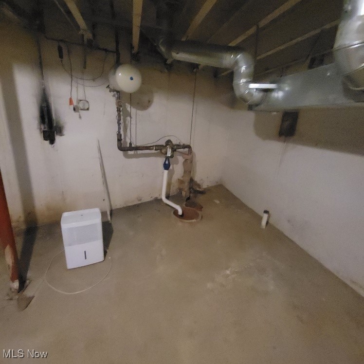 9815 Lorain Avenue Cleveland OH 44102