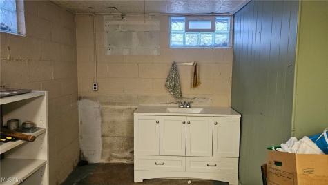 2055 S Main Street Akron OH 44301