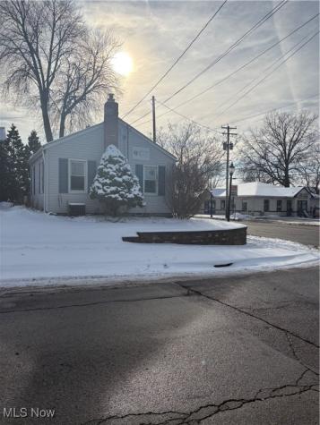 2055 S Main Street Akron OH 44301