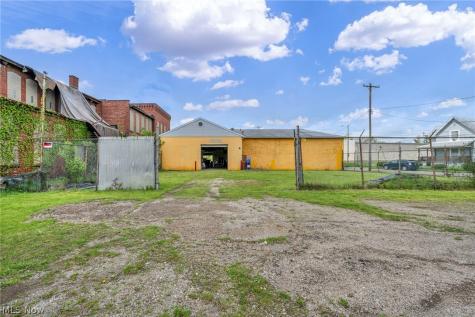 606 9th Street NE Canton OH 44704