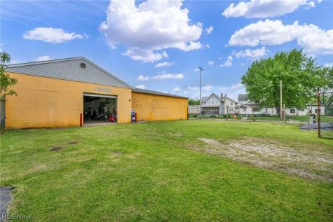 606 9th Street NE Canton OH 44704