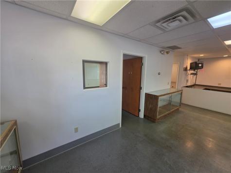 41981 N Ridge Road Elyria OH 44035