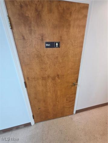 41981 N Ridge Road Elyria OH 44035