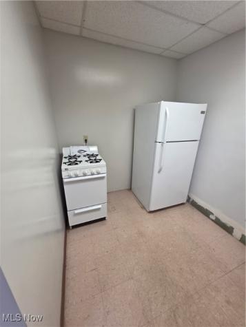 41981 N Ridge Road Elyria OH 44035