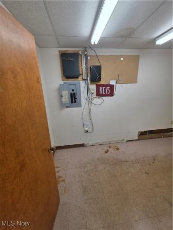 41981 N Ridge Road Elyria OH 44035