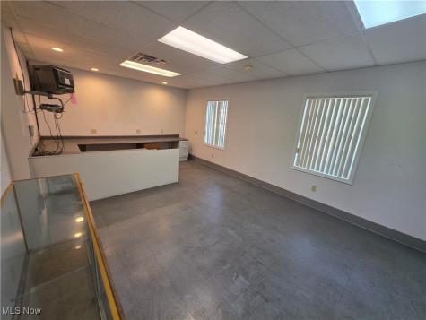 41981 N Ridge Road Elyria OH 44035