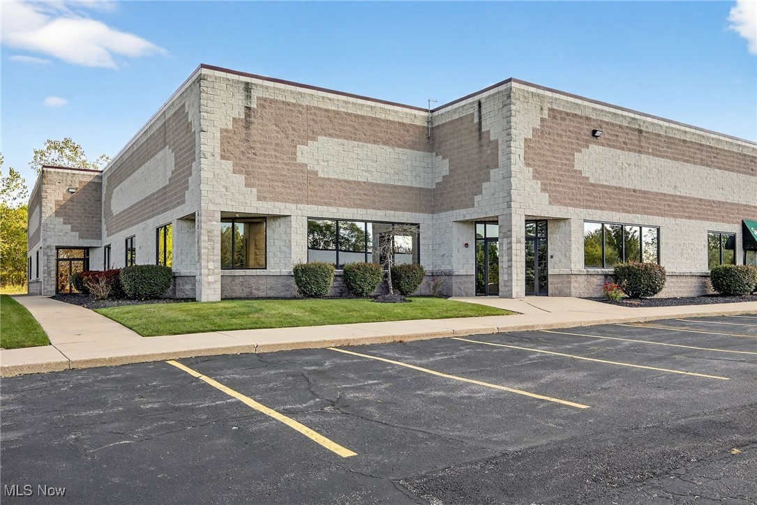 852 Highland Road E Macedonia OH 44056