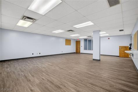 852 Highland Road E Macedonia OH 44056