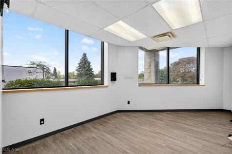 852 Highland Road E Macedonia OH 44056