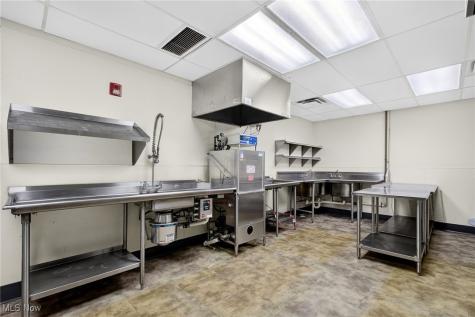 852 Highland Road E Macedonia OH 44056