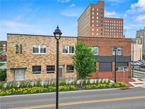 200-208 W Front Street Youngstown OH 44503