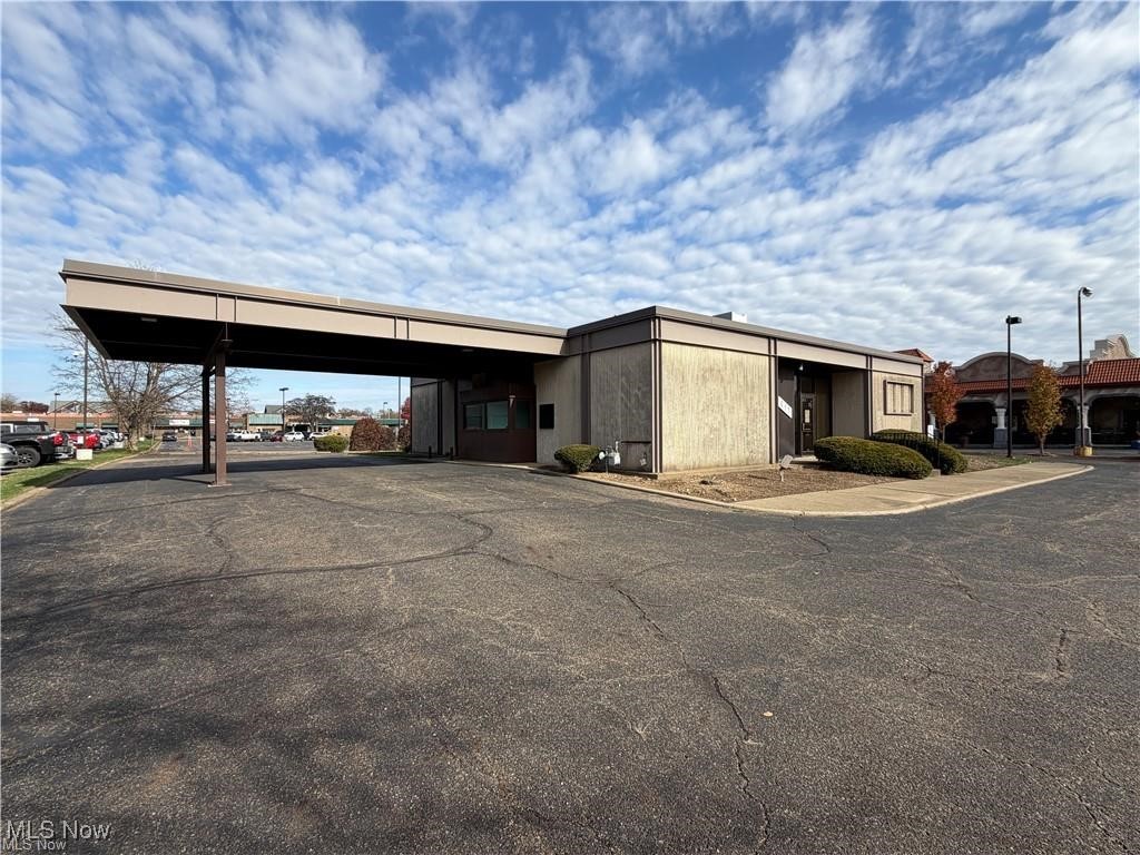 617 Wabash Avenue NW New Philadelphia OH 44663