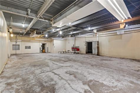 6101 Detroit Avenue Cleveland OH 44102