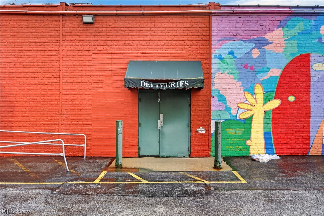 6101 Detroit Avenue Cleveland OH 44102