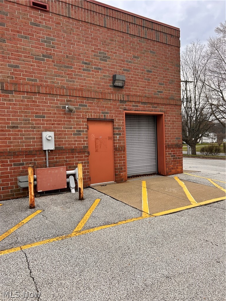 2840 Youngstown Road SE Warren OH 44484