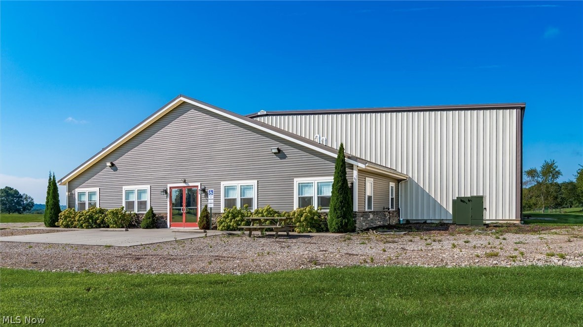 59715 West Road New Concord OH 43762