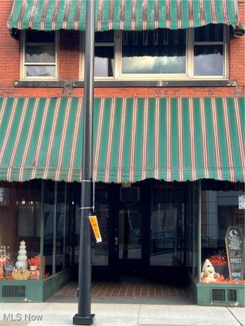 161 NW Second Street Barberton OH 44203