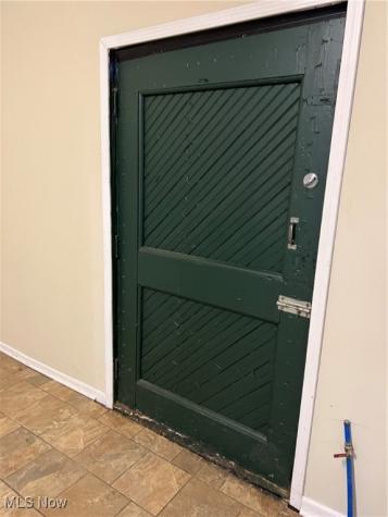 161 NW Second Street Barberton OH 44203