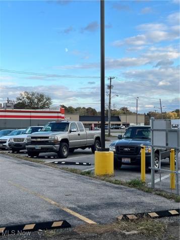 161 NW Second Street Barberton OH 44203