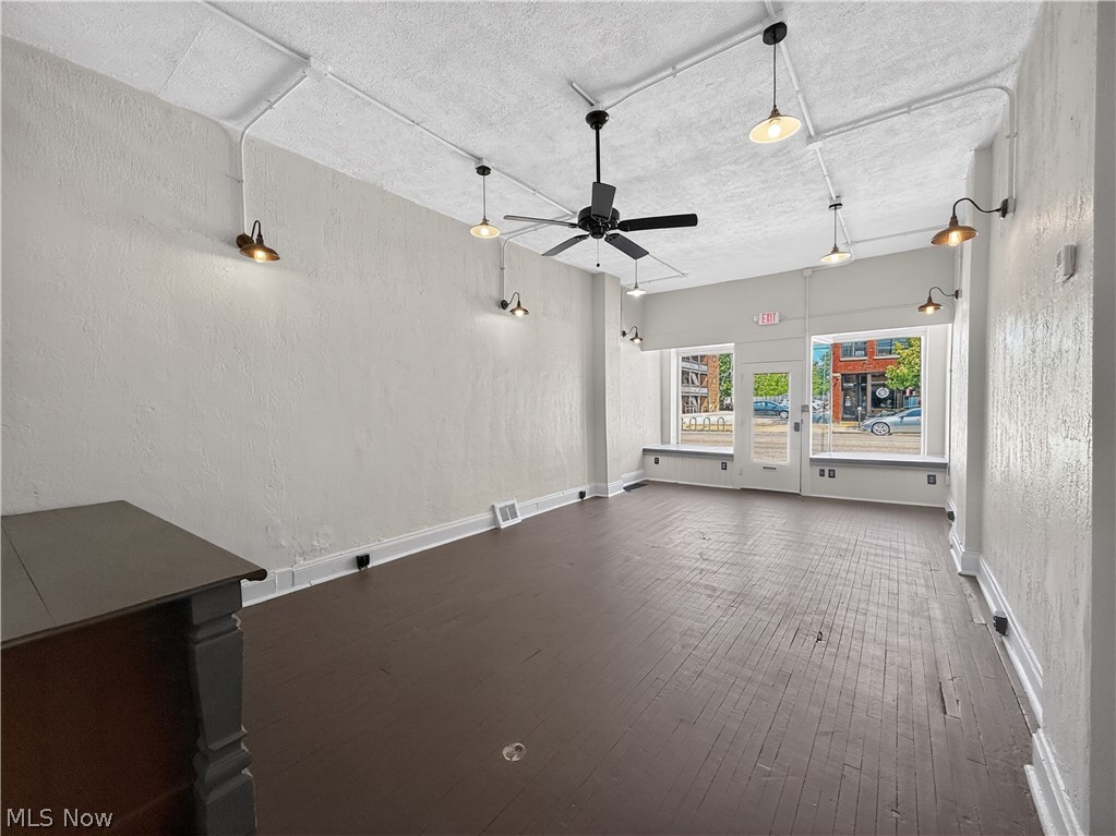 13375 Madison Avenue Lakewood OH 44107