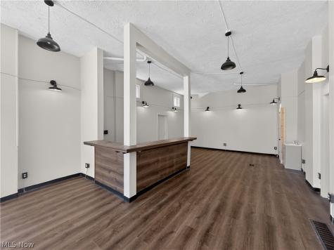 13375 Madison Avenue Lakewood OH 44107