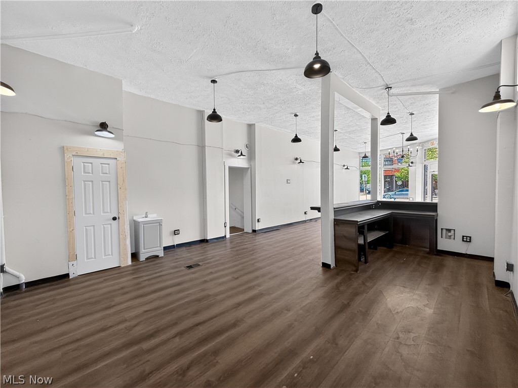 13375 Madison Avenue Lakewood OH 44107