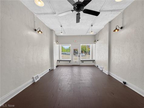 13375 Madison Avenue Lakewood OH 44107