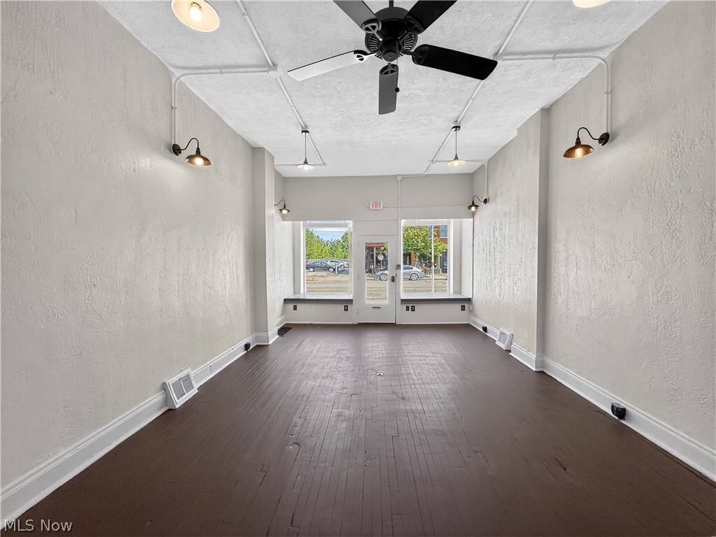 13375 Madison Avenue Lakewood OH 44107