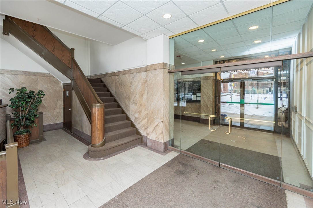 124 Middle Avenue Elyria OH 44035