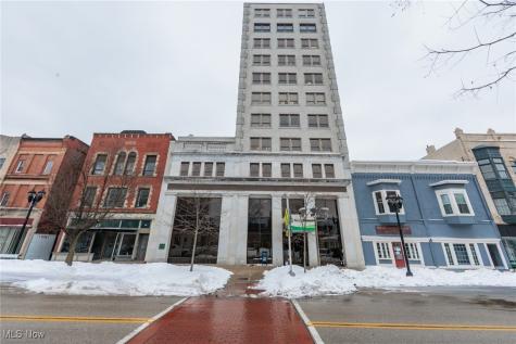 124 Middle Avenue Elyria OH 44035