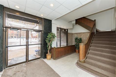 124 Middle Avenue Elyria OH 44035