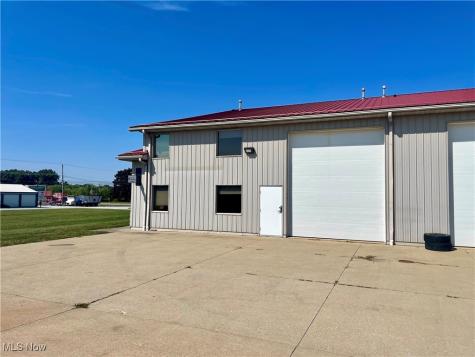 7867 E Lincoln Way Apple Creek OH 44606