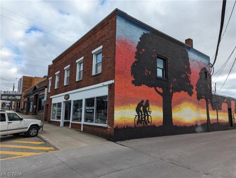 107 Water (front) Street Chardon OH 44024