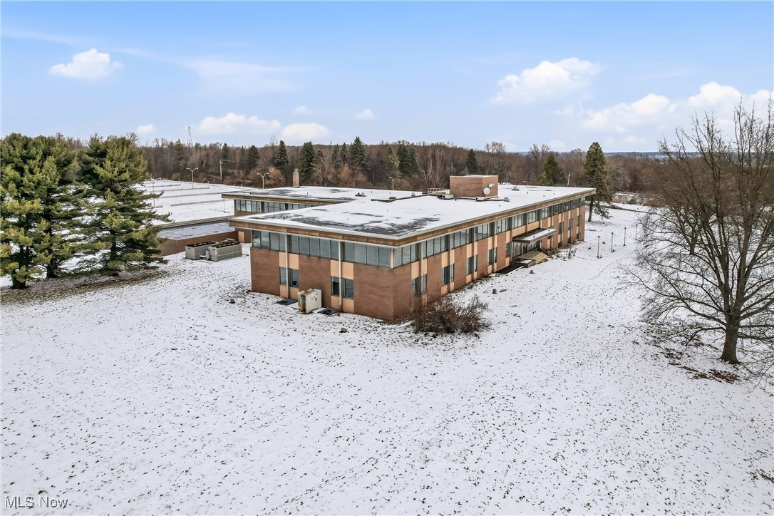 1610 Hubbard Thomas Road Hubbard OH 44425