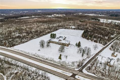 1610 Hubbard Thomas Road Hubbard OH 44425