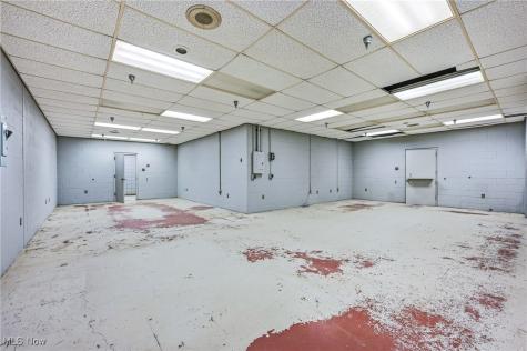 1610 Hubbard Thomas Road Hubbard OH 44425