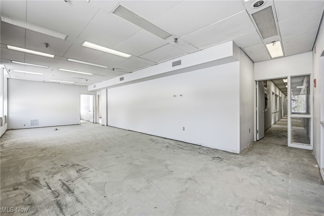 1610 Hubbard Thomas Road Hubbard OH 44425