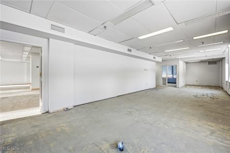 1610 Hubbard Thomas Road Hubbard OH 44425